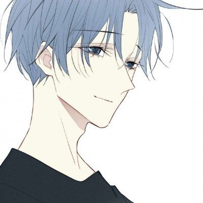 一小伙儿爆砸充电完不走车辆